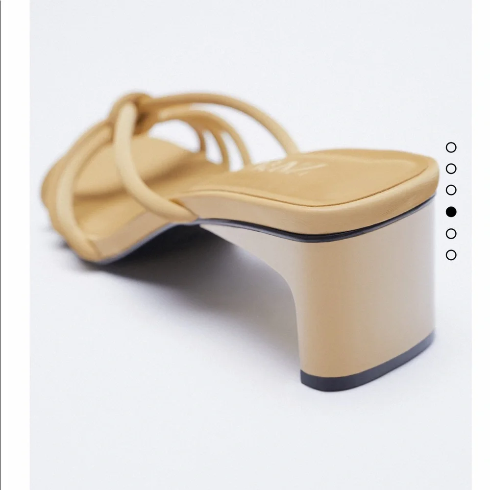 Zara Sandals bloggers fav - Picture 13 of 15